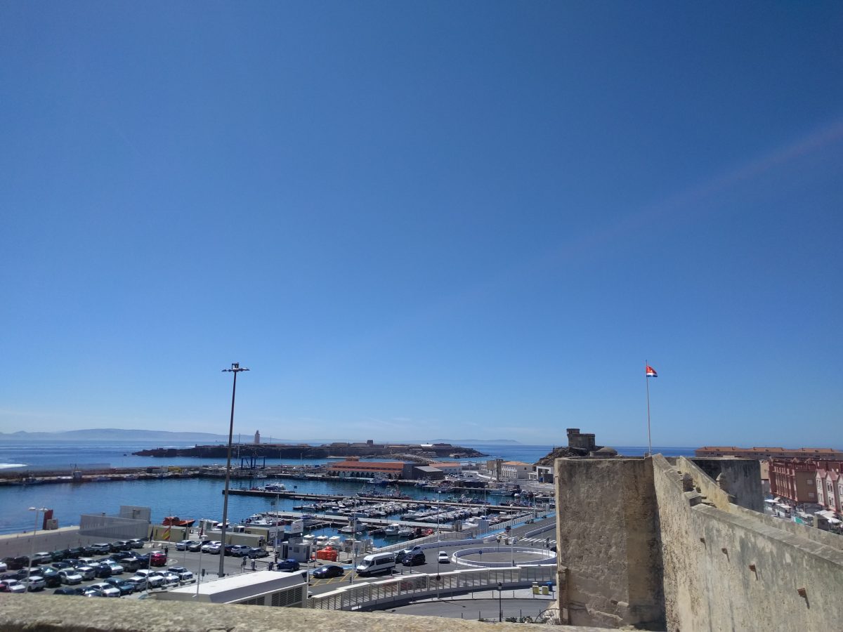 Tarifa castle and port